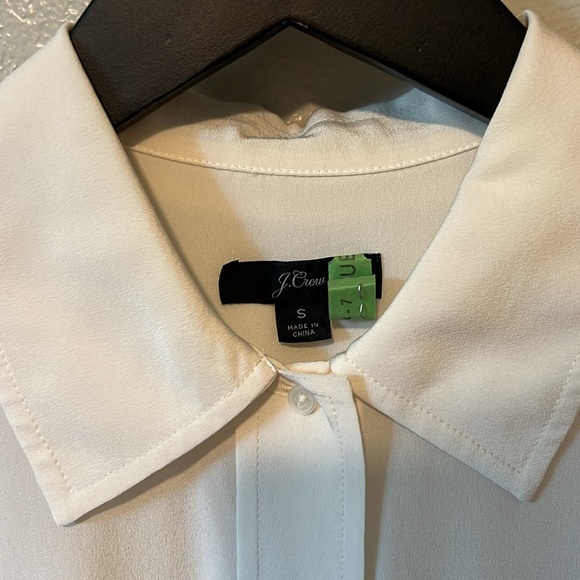 J Crew Short Sleeve Button Up 100% Silk - Picture 2 of 5